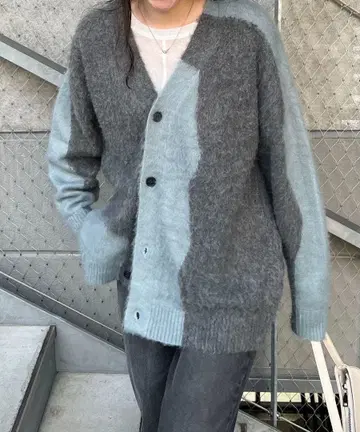 바이컬러 니트 가디건 긴팔