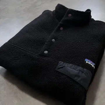 새상품급 파타고니아 97년식 스냅T 올블랙 자메이카산 플리스