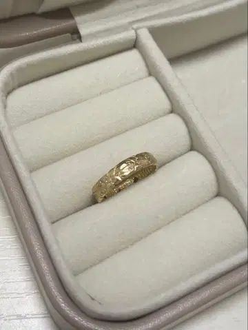 골드 조각 반지