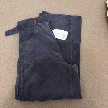 KBF 코듀로이 스트레이트 팬츠 이번 시즌 제품입니다!