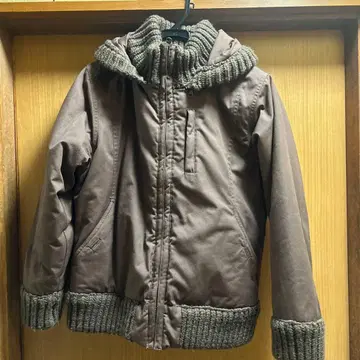 브라운 캐주얼 자켓 후드 부착