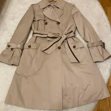 미사용 새상품 BRIGITTE 트렌치코트 라이너 포함