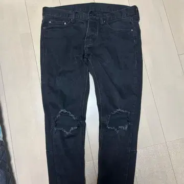 mnml 블랙 데미지 데님