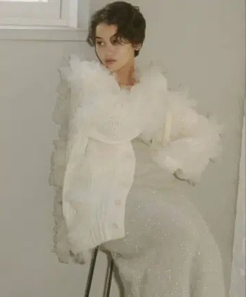 프릴 디자인 니트 카디건 plume nuance cardigan