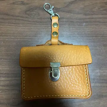 카멜 가죽 소품함 플랩 포함