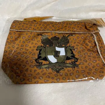 2PM 준호 파우치