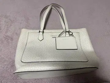 [ 새상품급 ] 토트백 GUESS