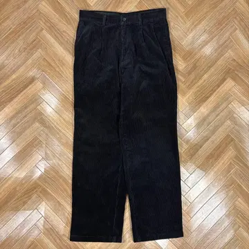 W32L30 실측치수 일본제 에드윈 굵은 폭 코듀로이 팬츠 블랙 투 턱