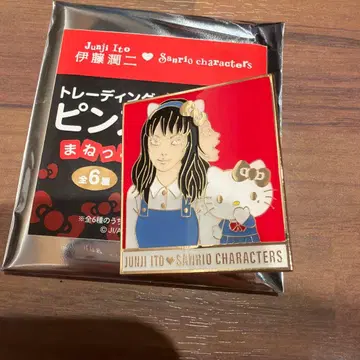 토미에 x 헬로키티 트레이딩 핀즈 마네코