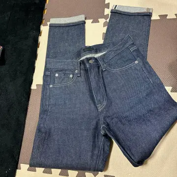 유니클로 슬림핏 청바지 셀비지