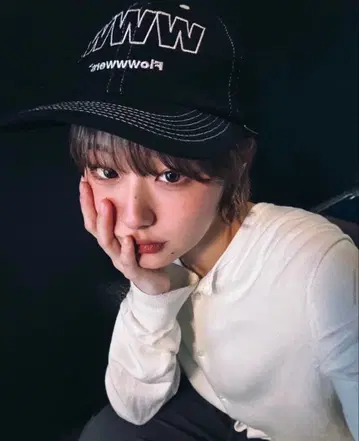 Flowwwers WWW 자수 캡 블랙 스트릿