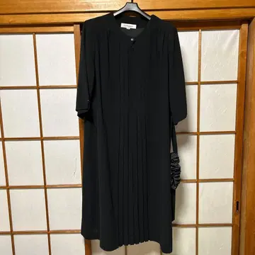 Feminina 블랙 원피스 수트 19BR