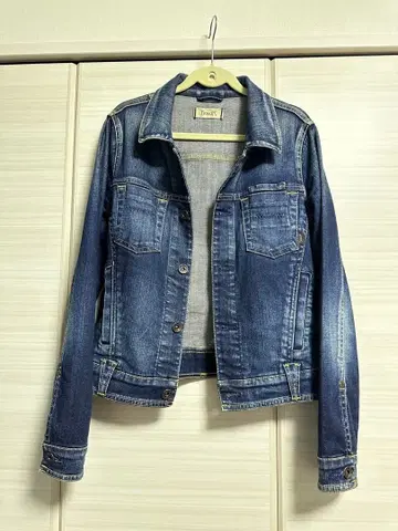 YANUK 다크 블루 데님 자켓