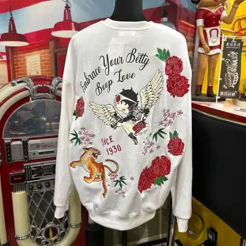 베티짱 트레이닝복 자수