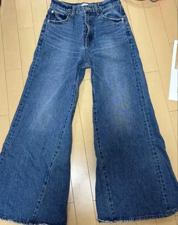 ADAM ET ROPE 부츠컷 팬츠