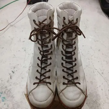 호킨스 화이트 하이컷 부츠