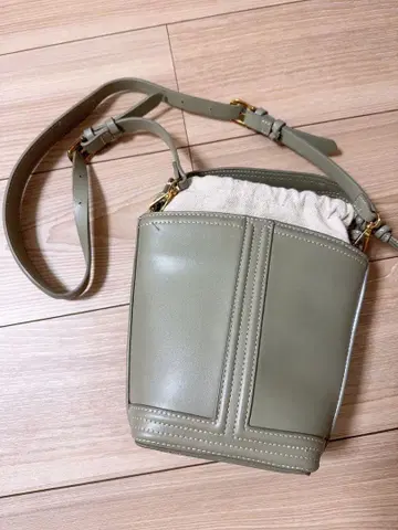 ZARA 숄더백 최종 가격 인하