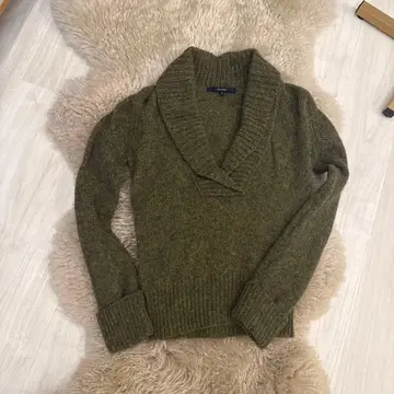MACPHEE 올리브 그린 니트 스웨터 울 사이즈 1 V넥