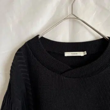 YASHIKI 블랙 니트 스웨터 사이즈 2