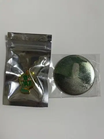 계속 한밤중이면 좋을 텐데. 코즈단 가챠 핀 배지 캔뱃지