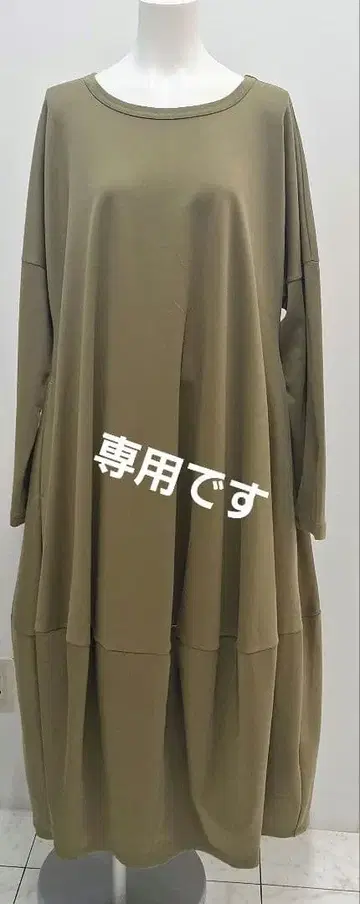 올리브색 A라인 티셔츠 원피스