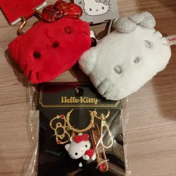 헬로키티 & 카라비너 포함 페이스 마스코트 & 데코 키링 3종 세트
