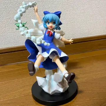 동방 치르노 피규어 (상자 없음)