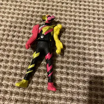 가면라이더 가동 피규어 빨간색 노랑