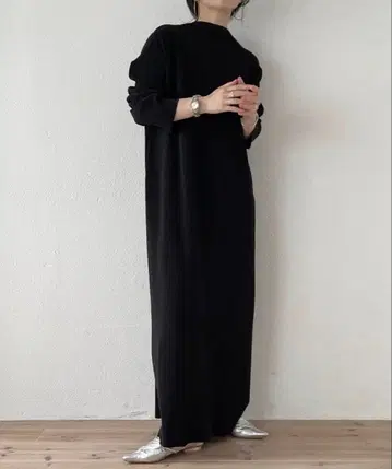 [택 포함 새상품] wee9s 데일리 데일리 슈퍼 스트레치 플리츠 원피스