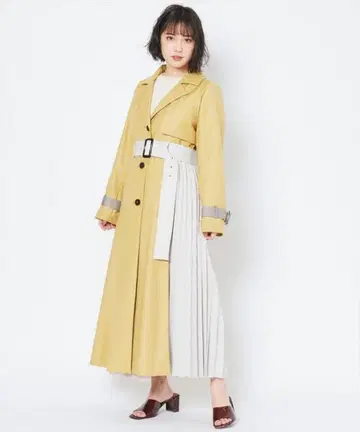 사이드 플리츠 트렌치코트