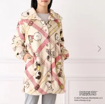 [새상품] 니시카와 스누피 입는 담요 룸웨어