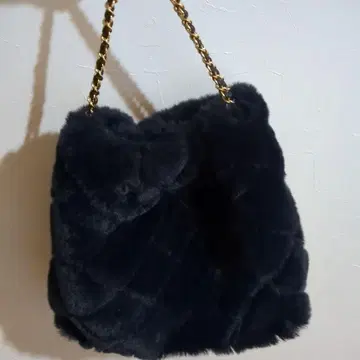 거의 새상품! DIANA 퍼 백 네이비