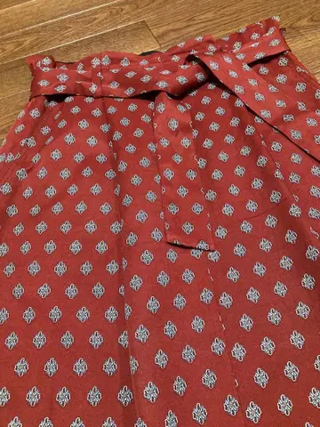 SOULEIADO 미디 스커트