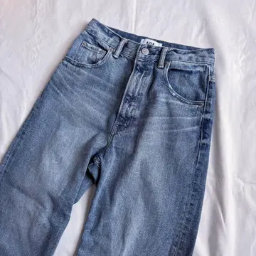 AZUL by moussy 하이웨스트 데님 ZARA 유니클로C JW