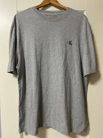 Calvin Klein 캘빈클라인 티셔츠