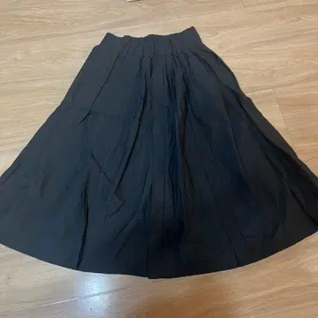 브루넬로쿠치넬리 미디 기장 플레어 s 사이즈