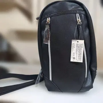 새상품 블랙 숄더백 합성 피혁 2 포켓