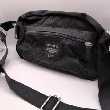 새상품급 마리메꼬 마이싱스 숄더백