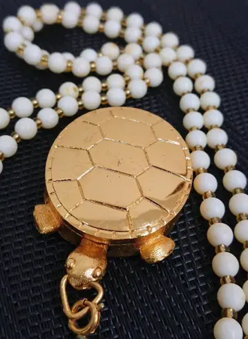 B 메나드 거울 포함 MENARD LUSCIOUS 펜던트 목걸이 거북이