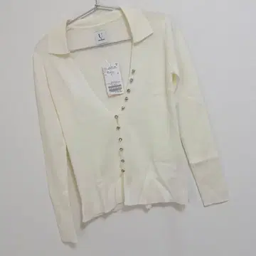 유 바이스픽앤스팬 비쥬 버튼 니트