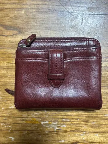 Dakota 다코타 크랩튼 동전 지갑 포함 2단 접이식 지갑