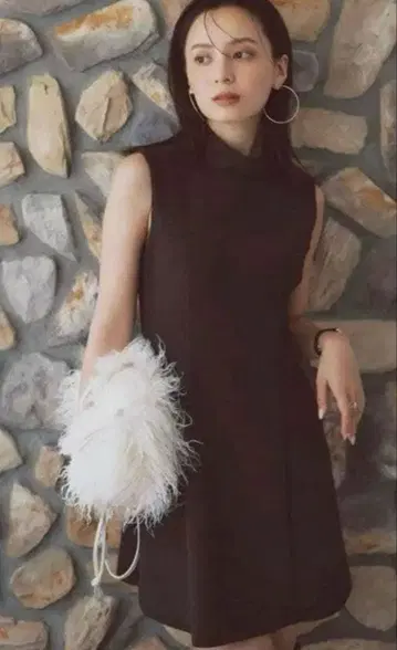 아뉴앙스 컷 조젯 미니 원피스