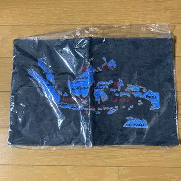 [ 새상품 ] 인도네시아 지도 자수 데님 크로스