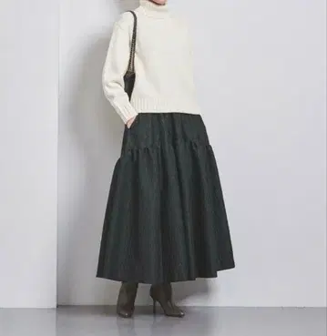 유나이티드 애로우즈 에어리 자카드 스커트