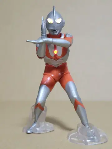 궁극의 루미너스 울트라맨 A 타입 스틸 컬러 유닛 포함