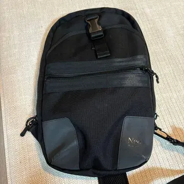 노이인테레스 Neu interesse | 발수 원숄더 슬림