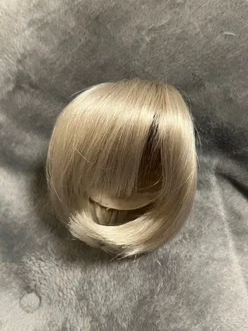 인형 가발 8~9인치 실버 밥?