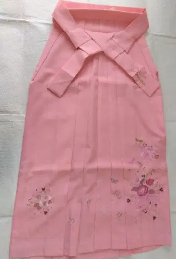 핑크 하카마 M 꽃무늬 자수, 졸업식