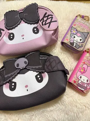 산리오의 쿠로미와 마이멜로디 파우치와 키케이스 4세트입니다.