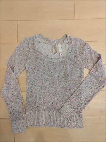 [ Q ] 멀티 컬러 숏 기장 니트